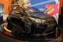 interior-ungu-yaris-street-racing