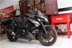 gaya-simpel-jok-mbtech-kawasaki-z1000