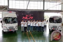 isuzu-perkenalkan-elf-nlr-generasi-terbaru