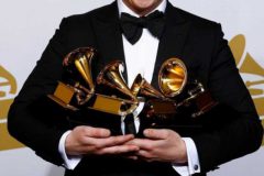 bruno-mars-borong-penghargaan-di-grammy-awards