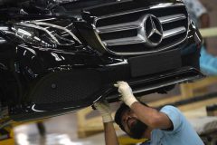 mercedes-benz-bersiap-rakit-mobil-hibrida-di-indonesia