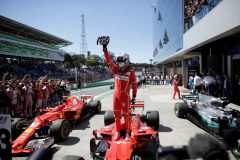 vettel-tercepat-pada-uji-pramusim-di-barcelona