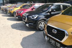 2-000-datsun-cross-terpesan-sejak-diluncurkan