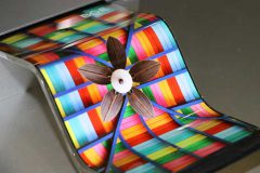 huawei-kembangkan-smartphone-layar-lipat