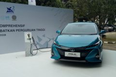 toyota-prius-hybrid-diriset-enam-universitas-negeri