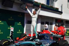 hamilton-menangi-grand-prix-hungaria