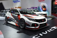 honda-pajang-mobil-balap-civic-tcr-di-giias-2018