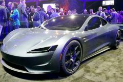 tesla-akan-kenalkan-roadster-versi-produksi