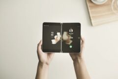 microsoft-akhirnya-buat-smartphone-android-bernama-surface-duo