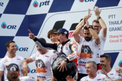 setelah-juara-dunia-marquez-ingin-kawinkan-tiga-gelar-untuk-honda