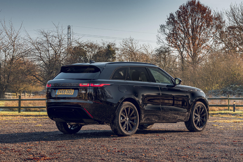 triple black range rover