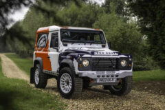 rumah-modifikasi-bowler-dibeli-land-rover