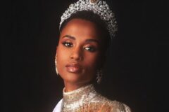 miss-universe-2019-zozibini-tunzi-sang-aktivitis-dan-model