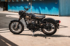 royal-enfield-edisi-terakhir-classic-500-tribute-black