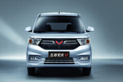 wuling-hong-guang-v-mendebut-di-china