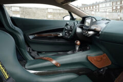 desain-retro-aston-martin-victor-v12