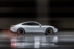 rekor-dunia-sedan-listrik-terkencang