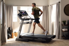 jaga-kebugaran-dengan-treadmill-di-rumah