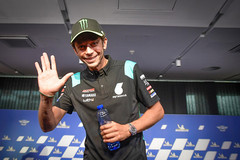 rossi-pensiun-apa-kabar-motogp