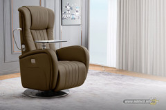 nyantai-asyik-di-sofa-recliner-cantik