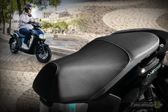 skuter-listrik-yamaha-neo